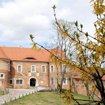 Burghotel Bad Belzig Buitenkant foto